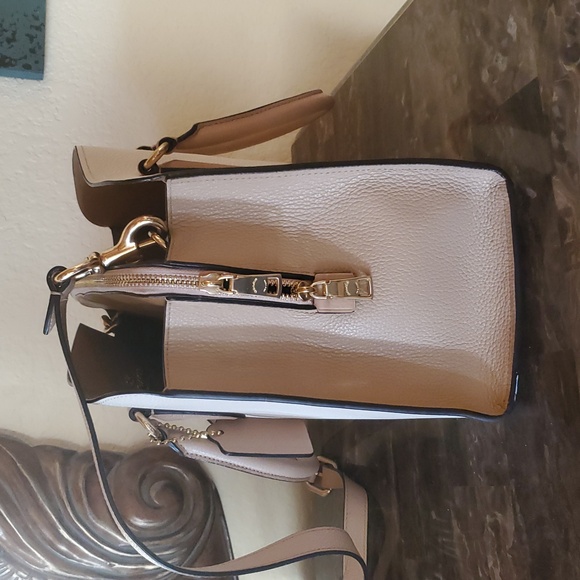 Coach colorblock Channing Carryall - Picture 4 of 14